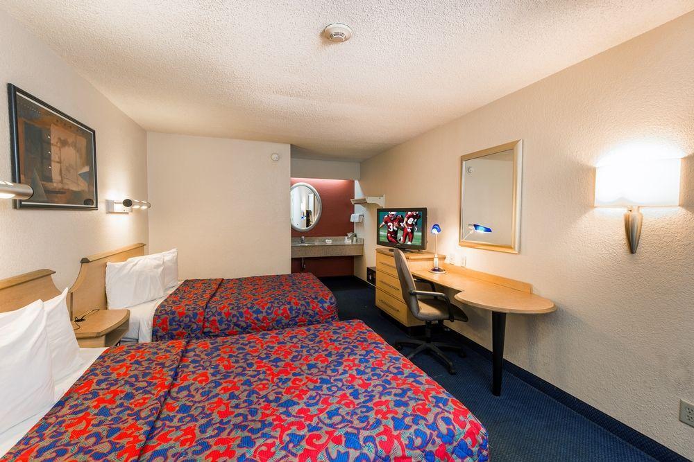 Red Roof Inn Cleveland - Mentor/ Willoughby Zewnętrze zdjęcie
